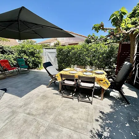 Villa Mazet Climatise Avec Parking Et Piscine - Fr-1-816-26 *